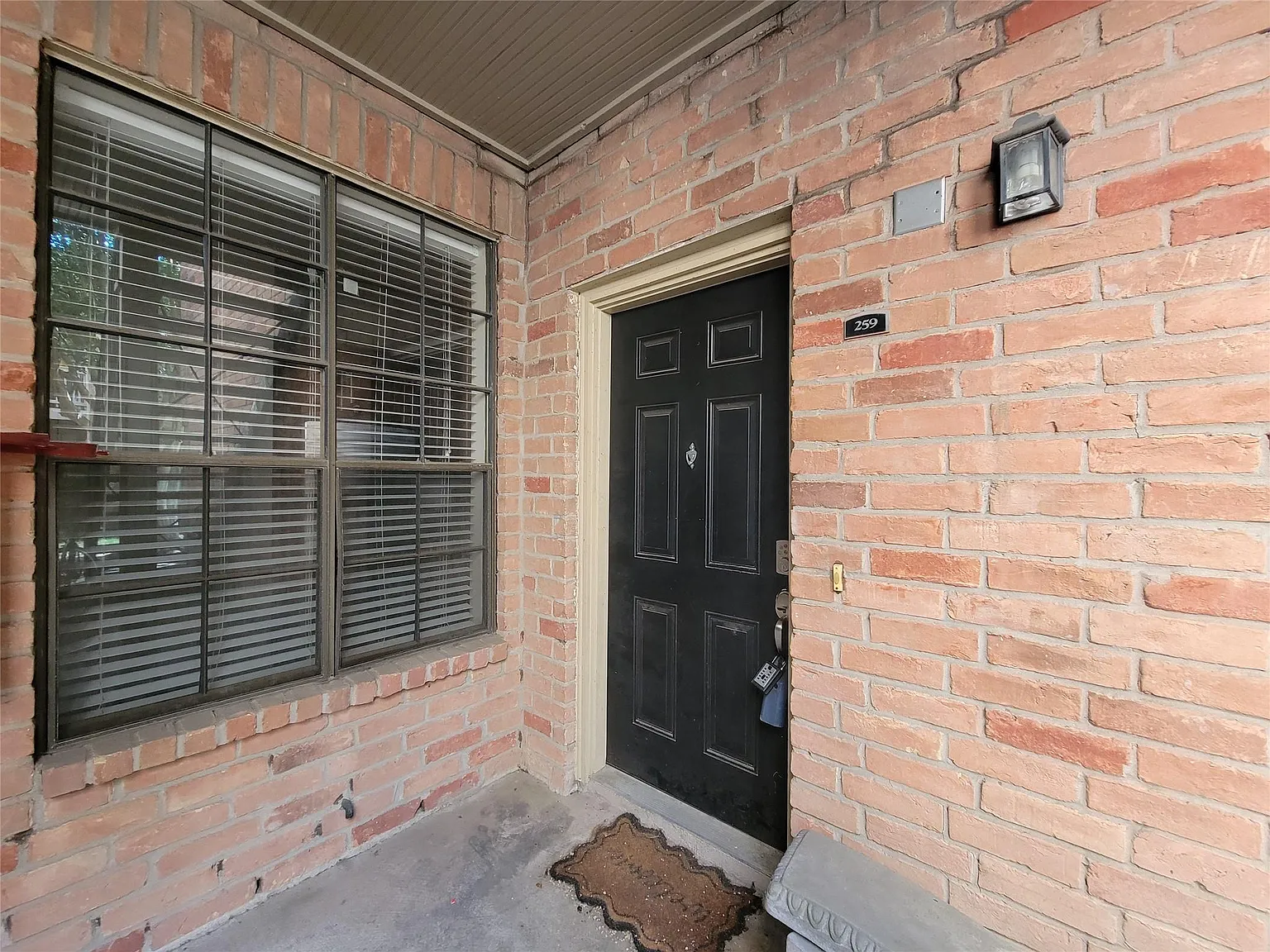 2 bed, 2.0 bath, 1096 sqft, $1,395 — Photo 3