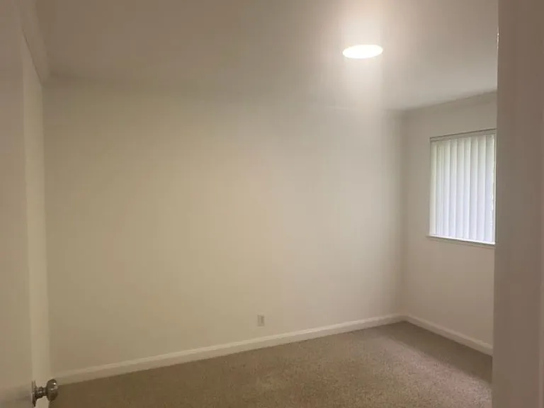 565 Chestnut St. — Photo 16