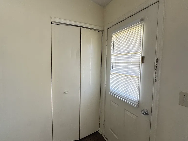 155-155A Bayberry Rd — Photo 2
