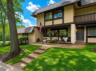 1343 Hampton Rd #B, Saint Charles, MO 63303