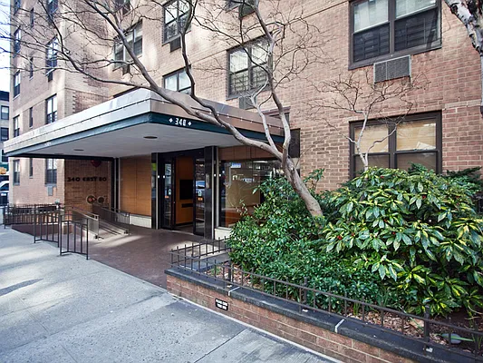 Sold by Sotheby's International Realty | media 17