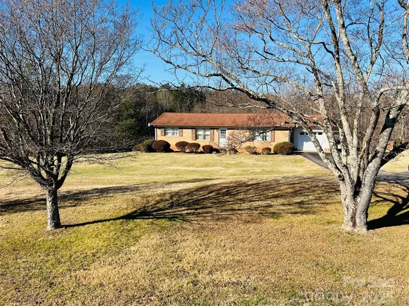 1384 Island Ford Rd, Statesville, NC 28625