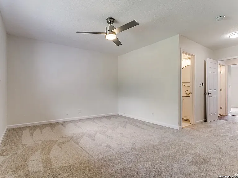 8214 Banbury Dr — Photo 8