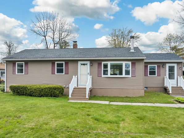 14 Cyr Drive, Hooksett, NH 03106