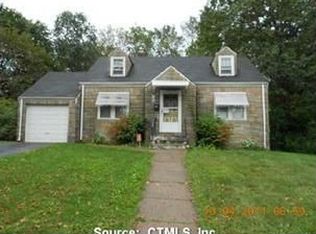 106 W Helen St, Hamden, CT 06514