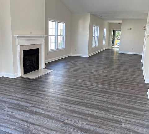 3rd image of 1761 Lions Dr