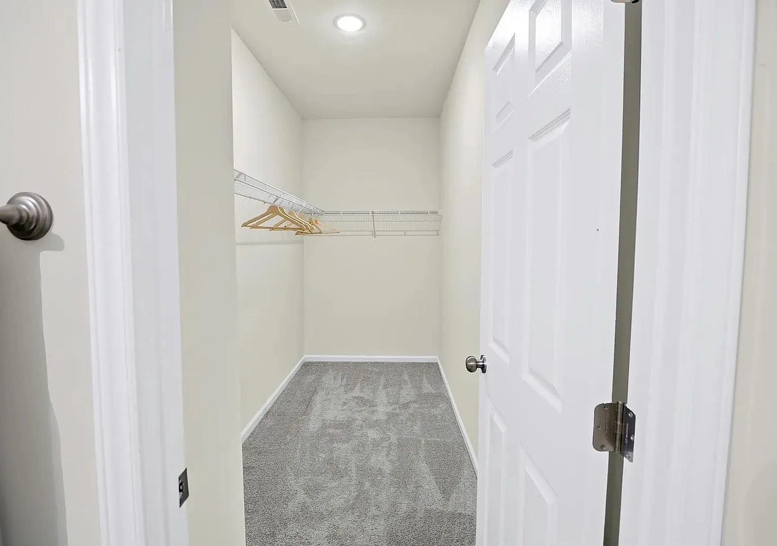 Room in 3 Bedroom Home in Charlotte — Photo 2