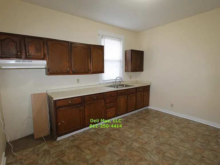 610 Jefferson Ave — Photo 11