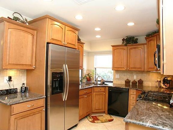 3rd image of 4437 Birdsong Ln