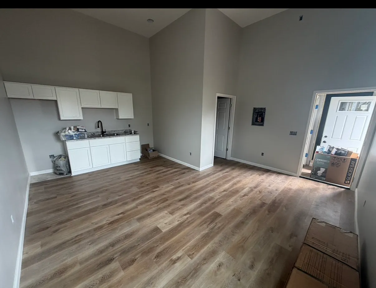Studio, 400 sqft, $625 — Photo 2