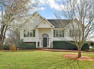 5510 Woodspring Dr, Winston Salem, NC 27106