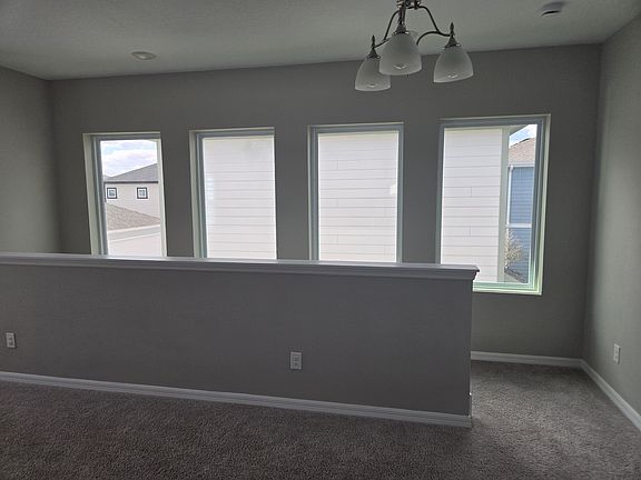 5th image of 3131 Voyager Ave