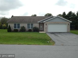 16843 Cavalry Dr, Williamsport, MD 21795