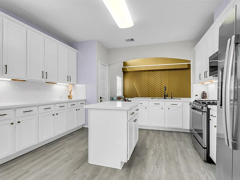 5338 Walker St — Photo 13