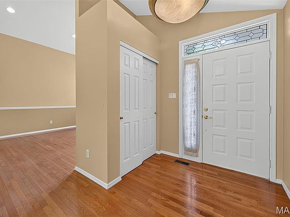 3rd image of 10439 Honeystone Rd