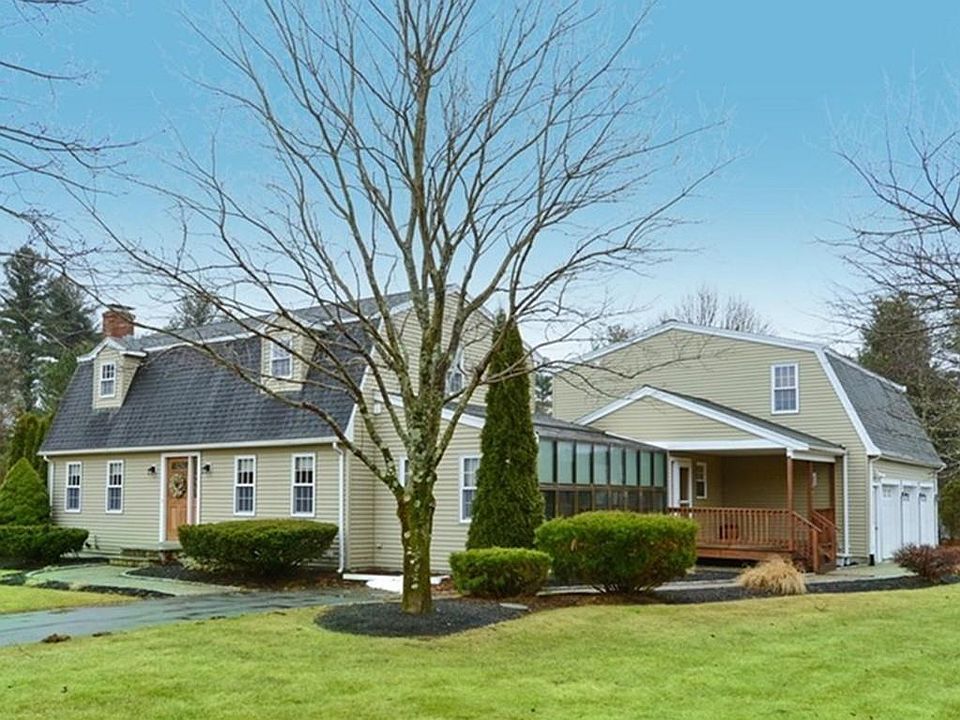 1st image of 4 Lori Dr