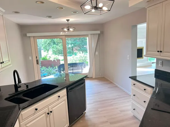 29 Blair Ln, Dearborn, MI 48120