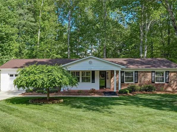 2127 Belmont Dr, Reidsville, NC 27320