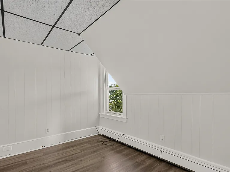 139 Greenwood St #3 — Photo 9