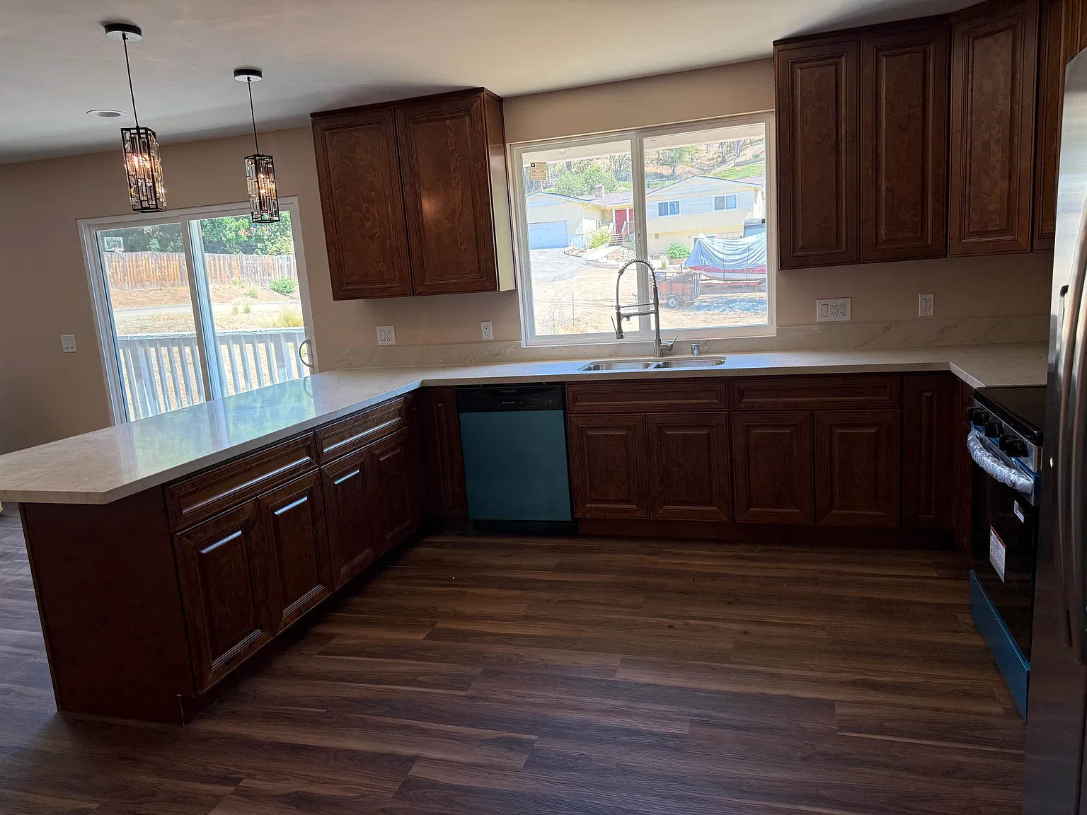 2 bed, 1200 sqft, $3,500 — Photo 2