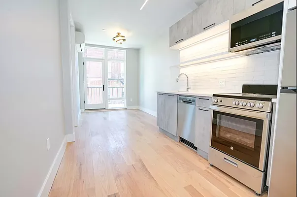 Rented by Numi Acquisitions LLC | media 22