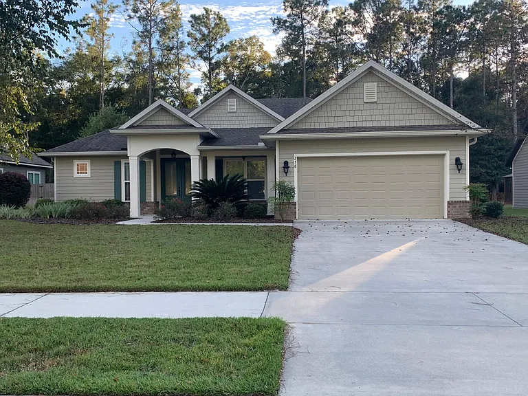 278 SW Silver Palm Dr — Photo 1
