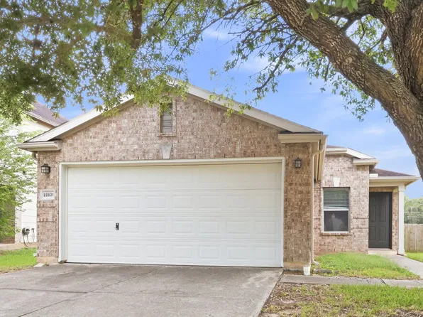22831 Twisting Pine Dr, Spring, TX 77373