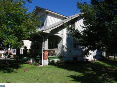 1117 E Main St, Douglassville, PA, 19518