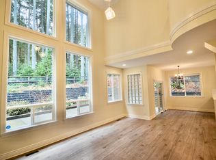 3398 Plateau Blvd, Coquitlam, BC V3E 3R3