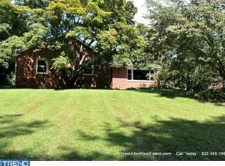 1525 Old Coach Rd, Newark, DE 19711