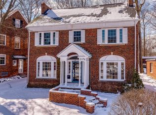 2176 Edgerton Rd, University Heights, OH 44118