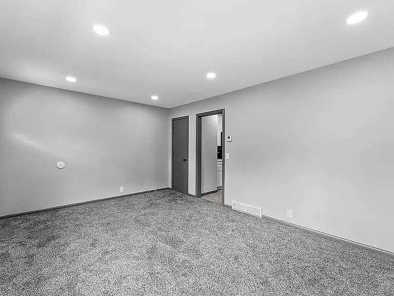 5146 Vincent Ave N #1 — Photo 10