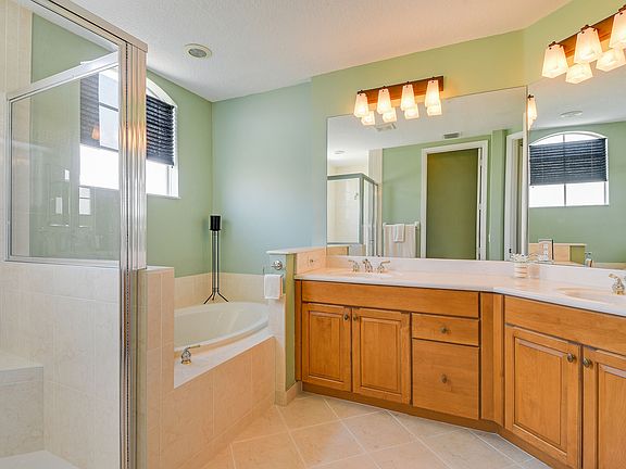 5th image of 2644 Ravella Ln