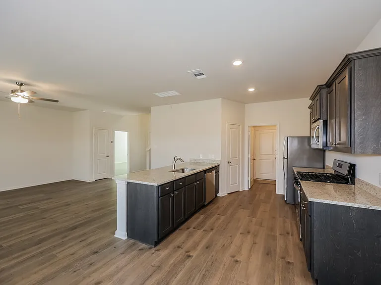 1417 Woodwinds Dr — Photo 8