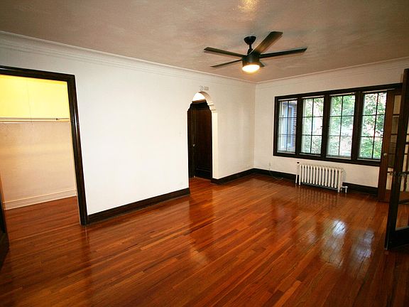3rd image of 1119 N Lafayette St APT 12
