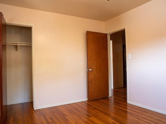 4th image of 6151 Estrella Ave
