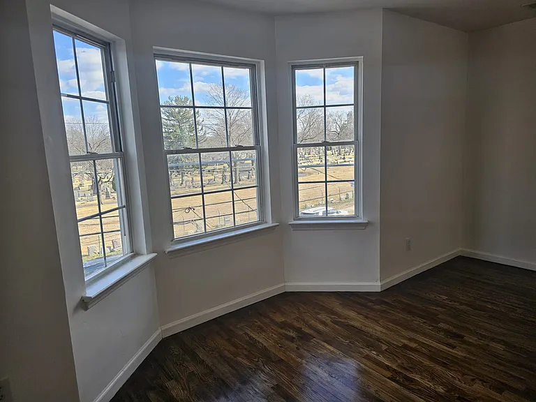251 S 18th St #2 — Photo 8