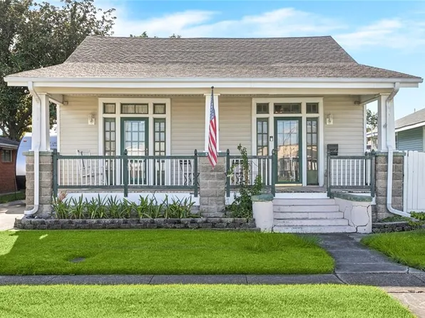 546 1st Ave, Harvey, LA 70058