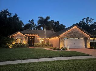 1015 Ventana Dr, Ruskin, FL 33573