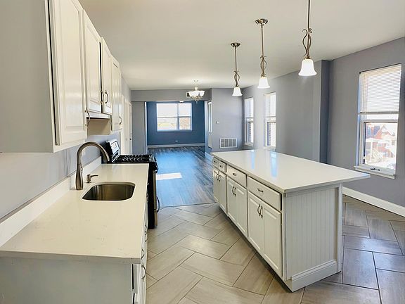 5th image of 3601 S Winchester Ave #3F
