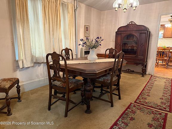 5th image of 616 Fig St