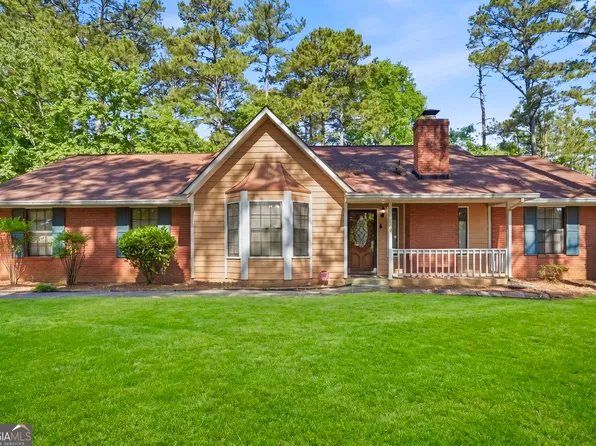 579 Scarborough Rd, Ellenwood, GA 30294