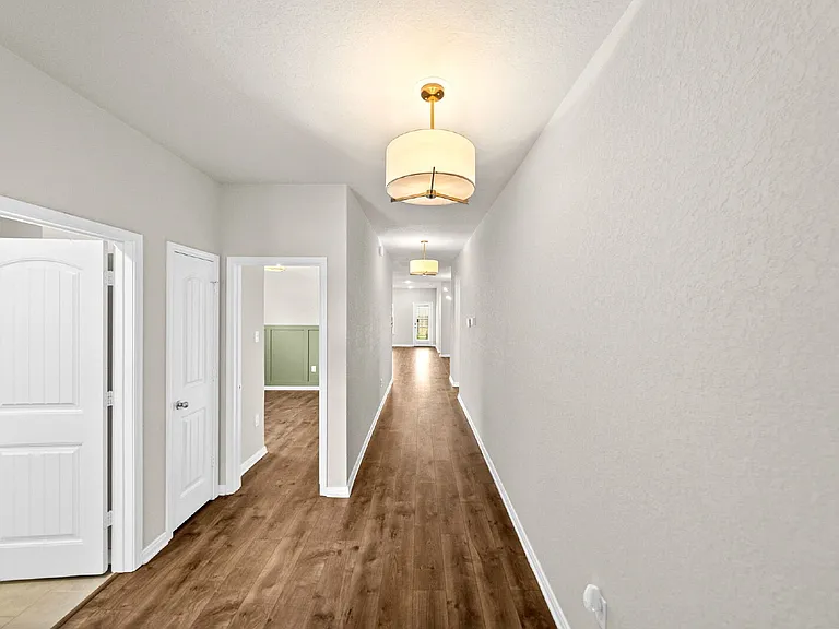 277 Orion Dr — Photo 4