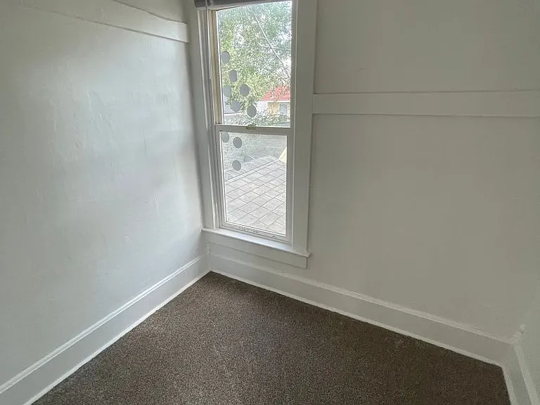 706 Railroad Ave #1 — Photo 18