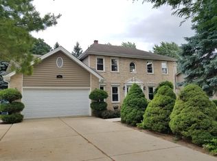 405 Hillandale Dr, Bartlett, IL 60103