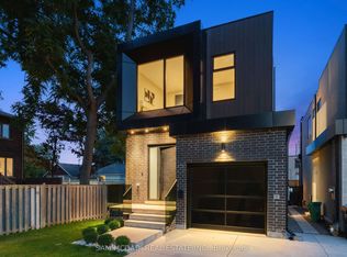 1090 Ella Ave, Mississauga, ON L5E1H5