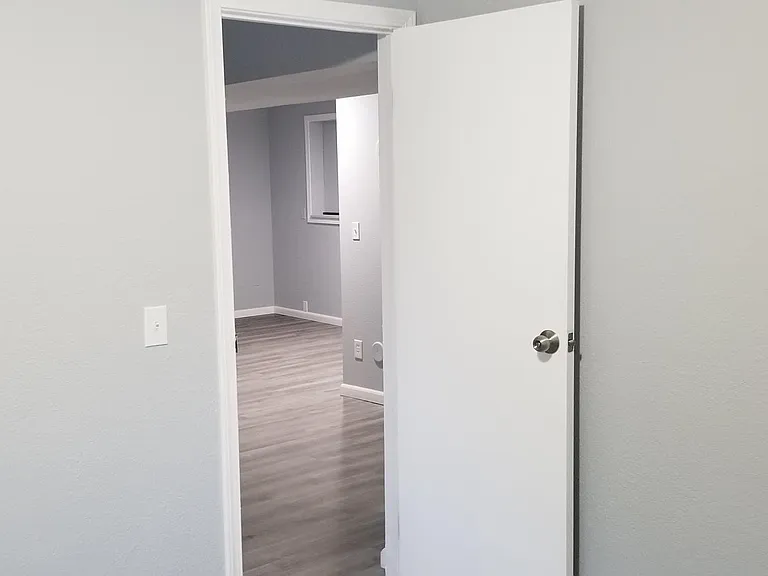 6109 NE 204th St #BASEMENT — Photo 11
