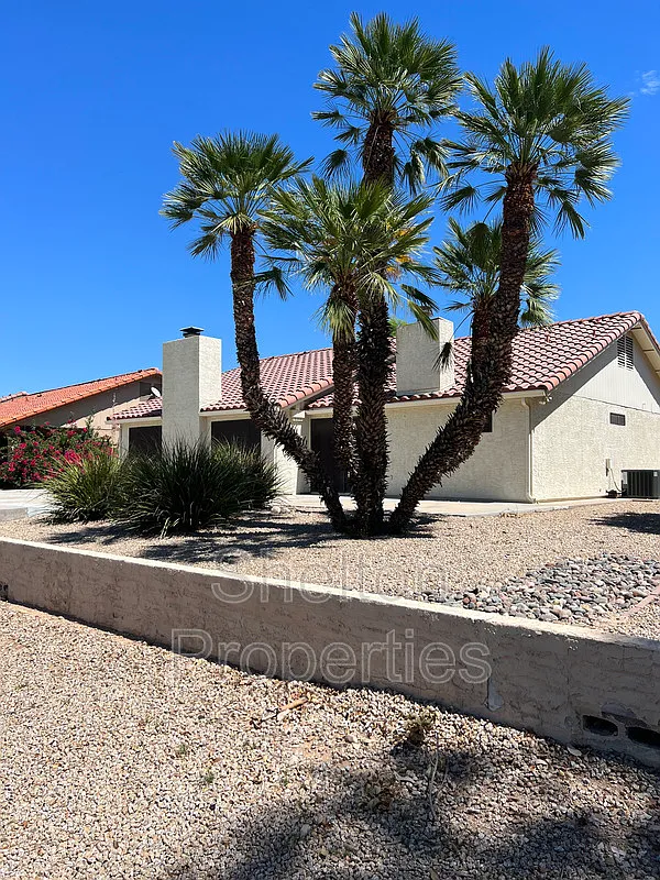 2 bed, 2.0 bath, 1520 sqft, $1,865 — Photo 2