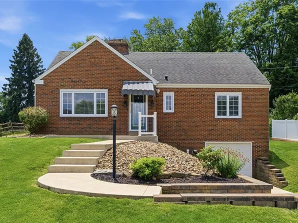 212 Patton Dr, Coraopolis, PA 15108