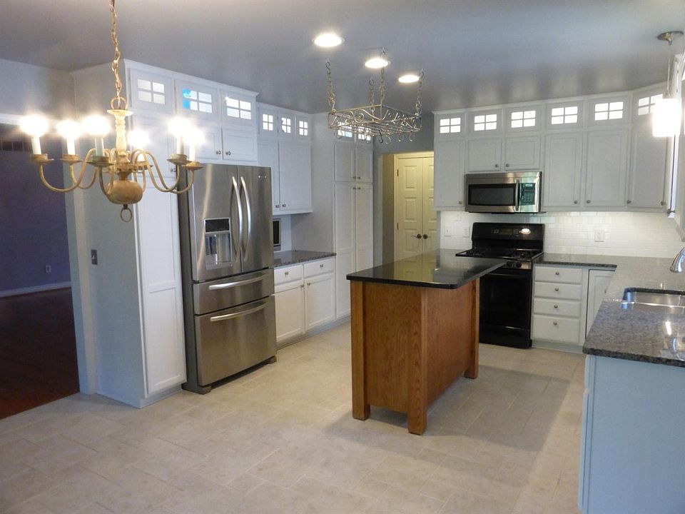 1st image of 515 Rosebud Ct